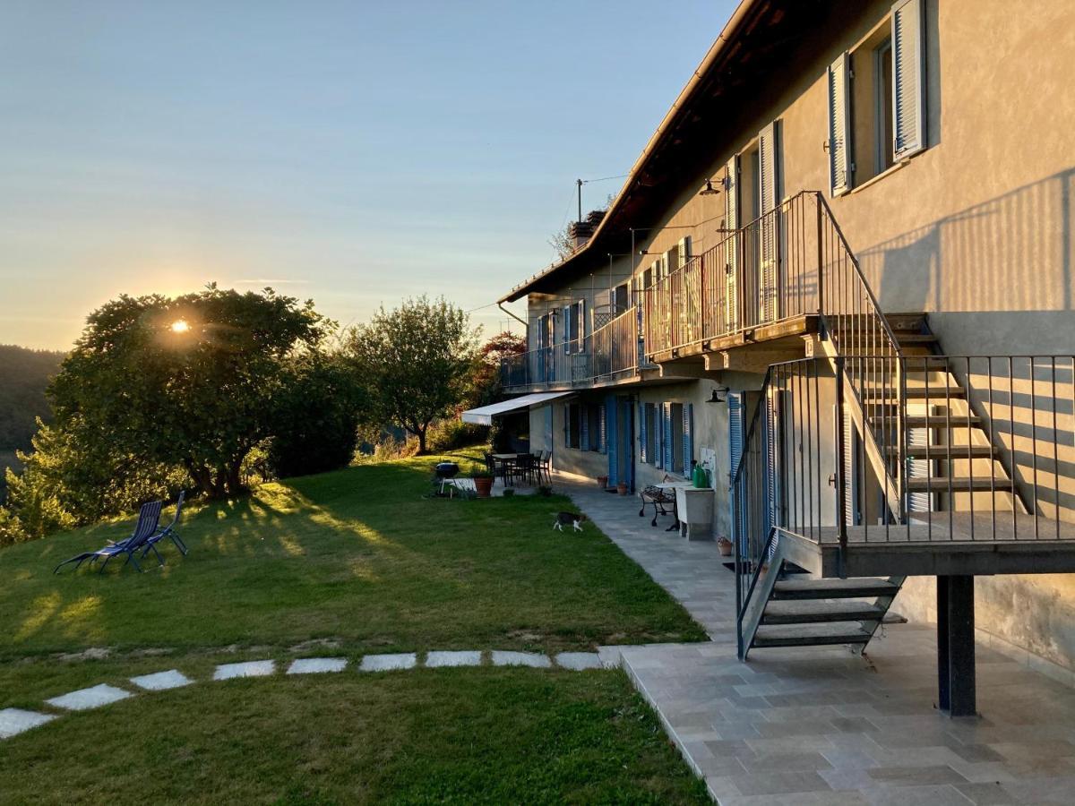 Bed and Breakfast Casa Langa Di Lola Mango Екстер'єр фото